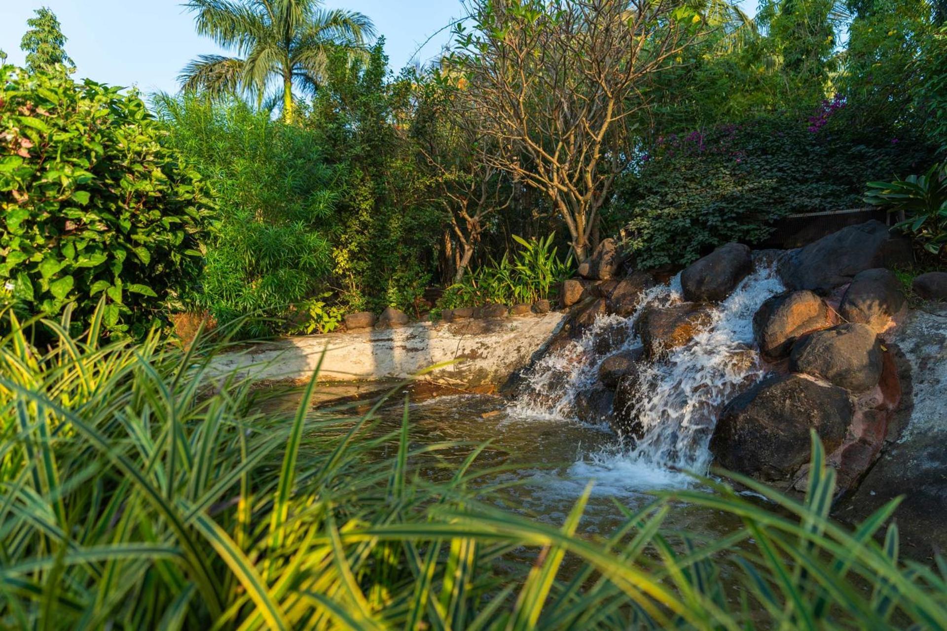 Stayvista At Moksh Villa - Bbq & Jacuzzi Alibaug Eksteriør bilde